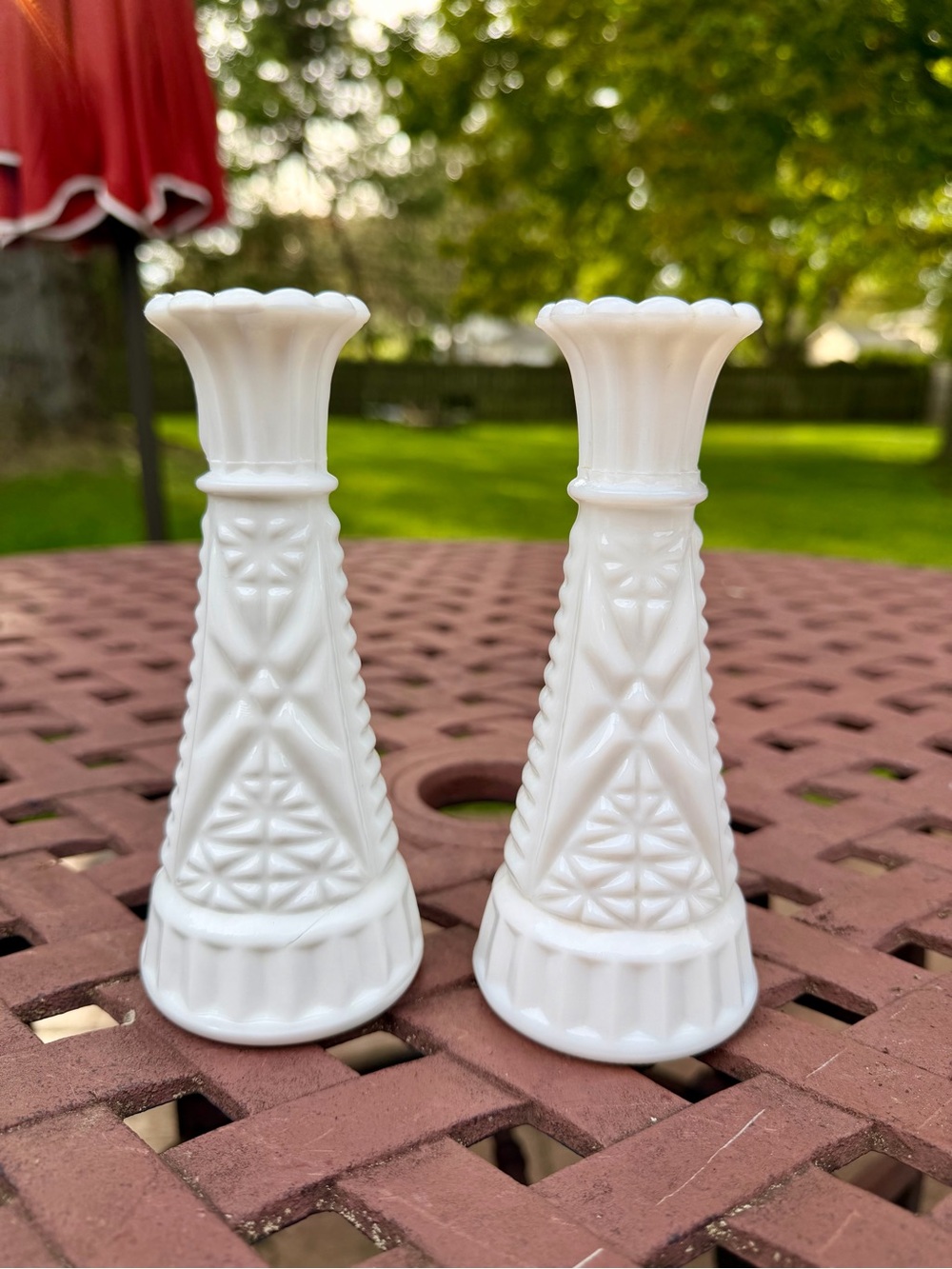 Vintage Milk Glass Bud Vase Pair 6” Scalloped Pressed Glass